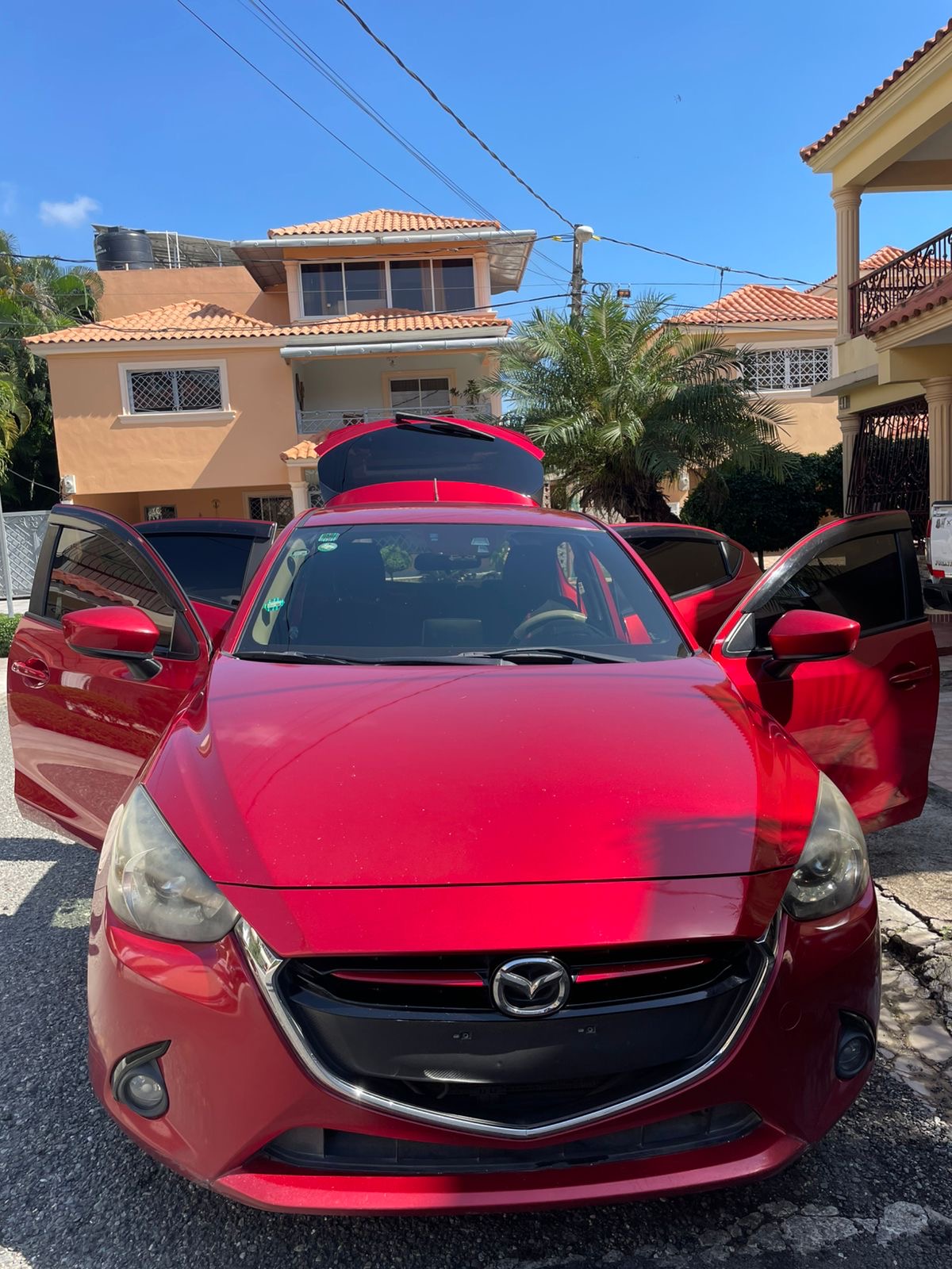 carros - ¡Se vende Mazda Demio 2016 - Diesel! 4