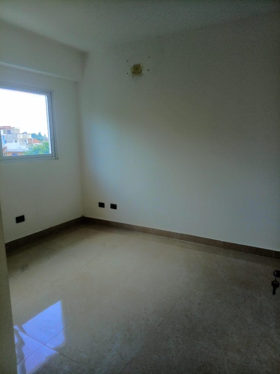 apartamentos - Alquilo en mirador del oeste 4to piso 3hab, 2baños 7