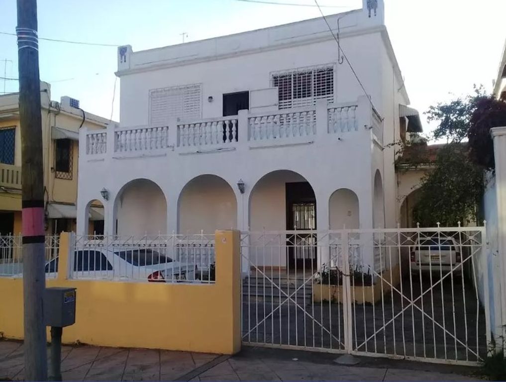 casas - 1084 VENTA DE CASA-GAZCUE-430 MTS2