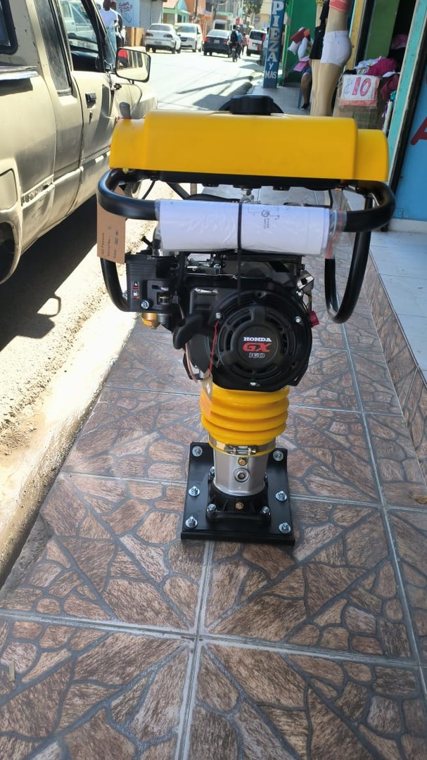 construccion e industrial - Maco Compactador De Gasolina 6.5HP 196CC 
Nuevos. 1