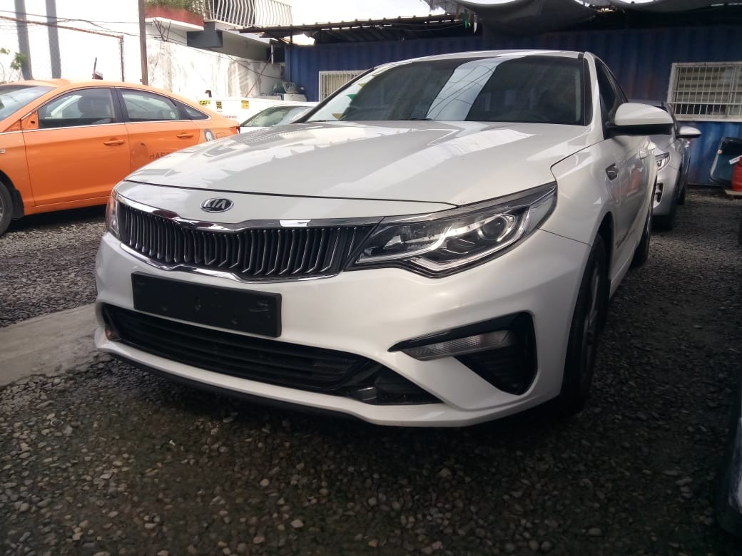 carros - KIA K5 2019 BLANCODESDE: RD$ 800,000.00 0