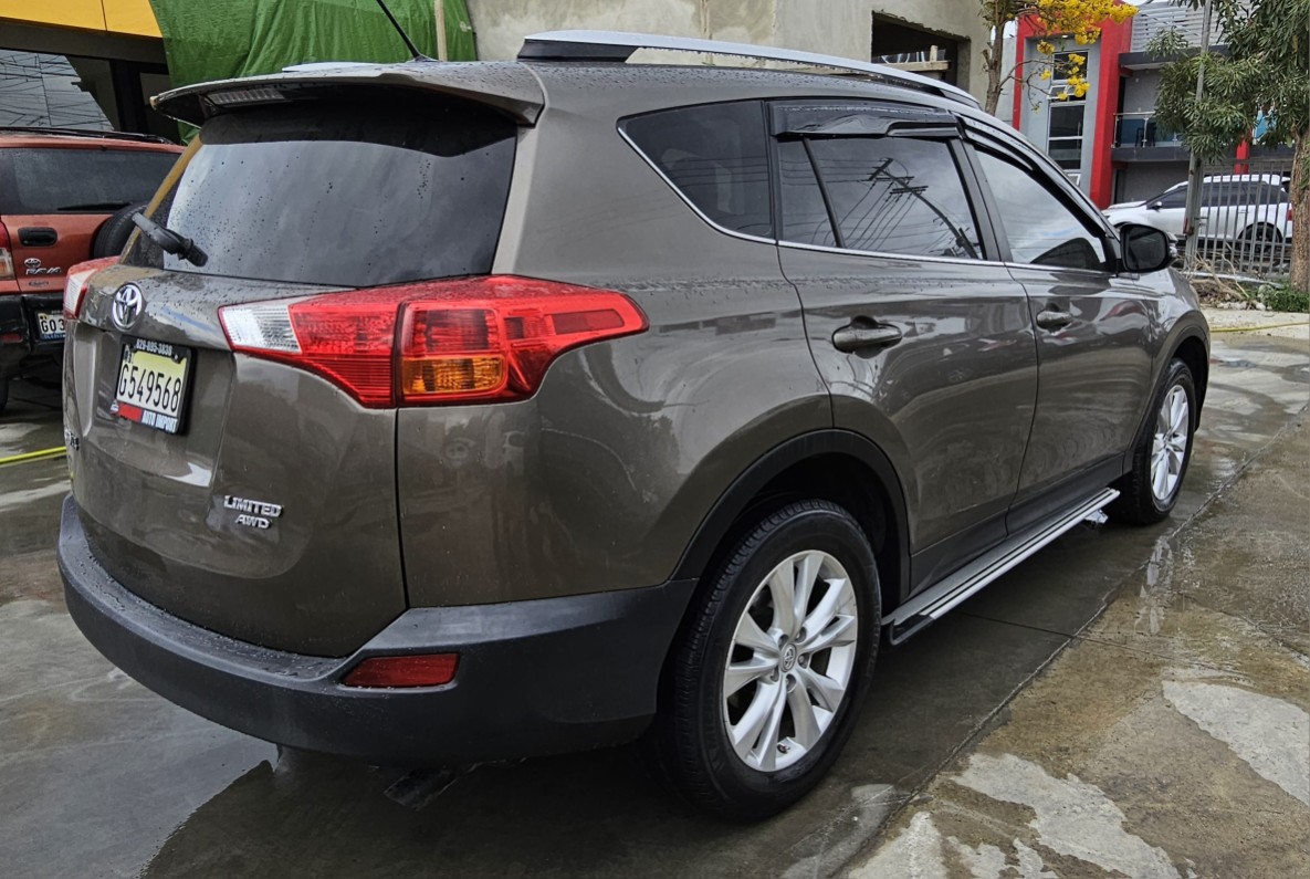 jeepetas y camionetas - Toyota Rav4 Limited 2015 4x4  5