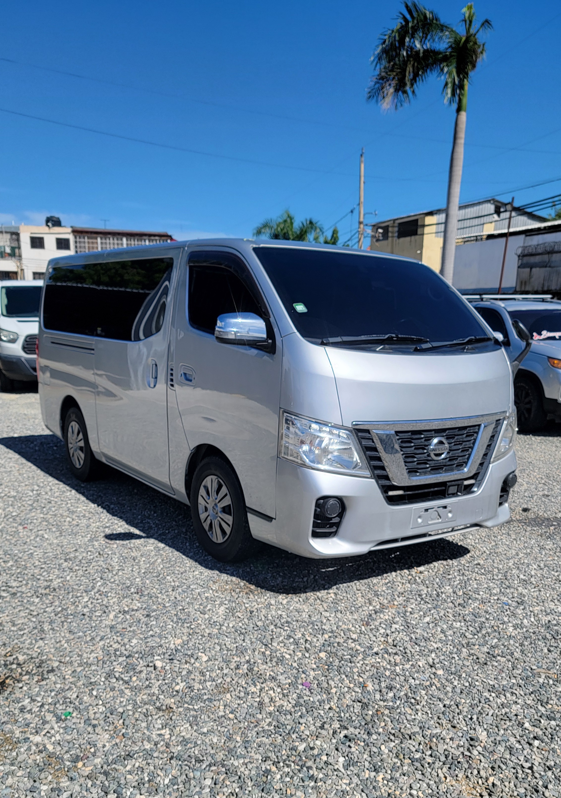 jeepetas y camionetas - FURGONETA NISSAN NV300 2017 1