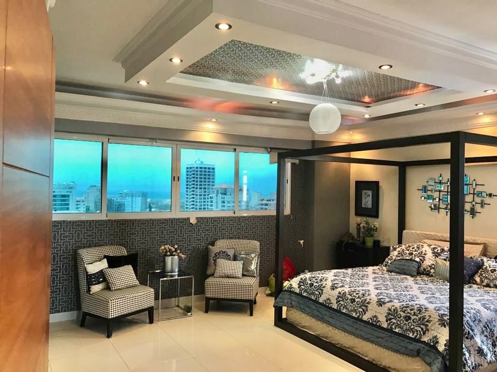 apartamentos - Apartamento en Venta
LA ESPERILLA 
USD 750,000.00
Mantenimiento: RD$15,000.00

 9