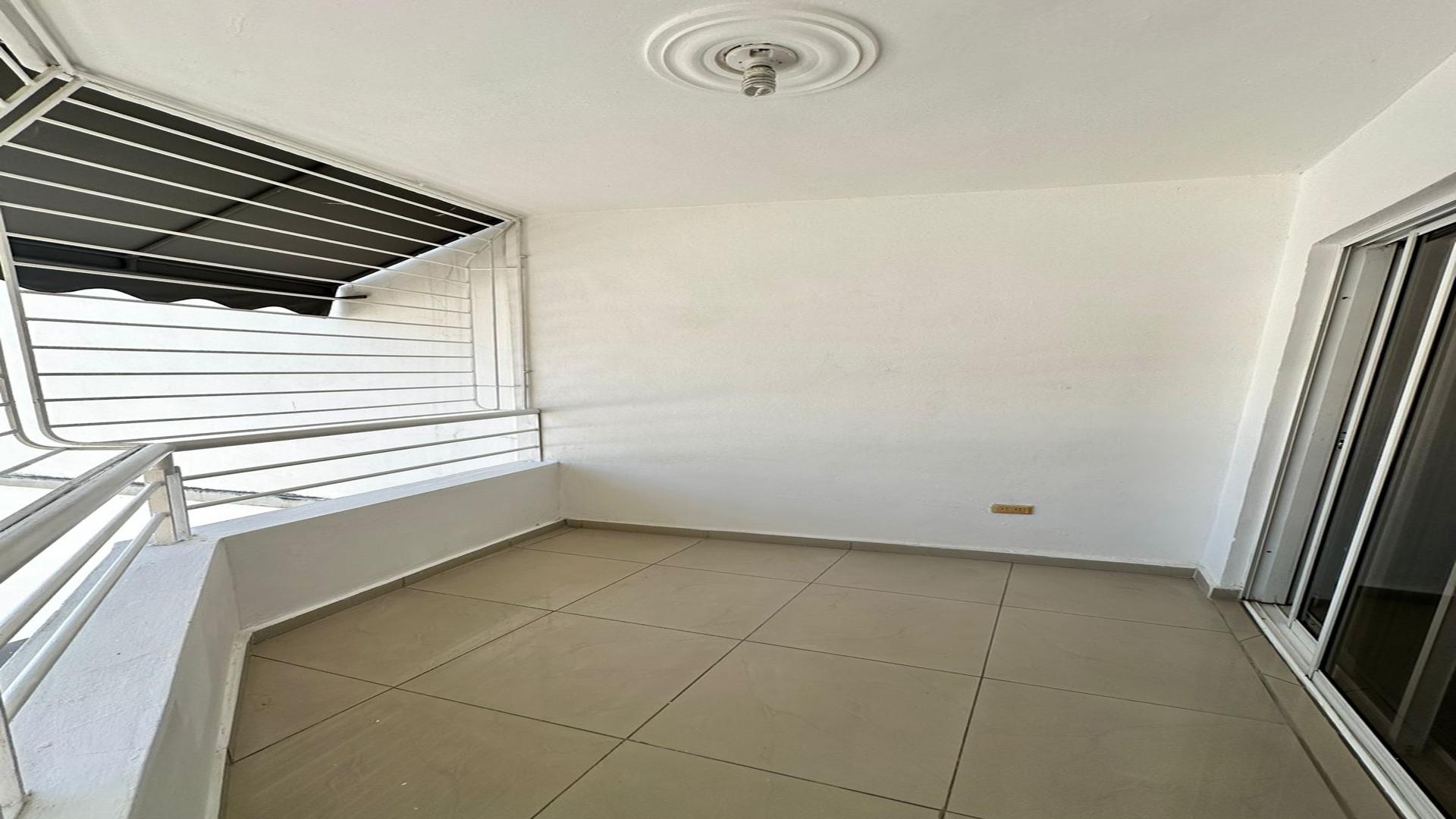 apartamentos - Vendo amplio apartamento en Colina de los Ríos, Santo Domingo Oeste. 2