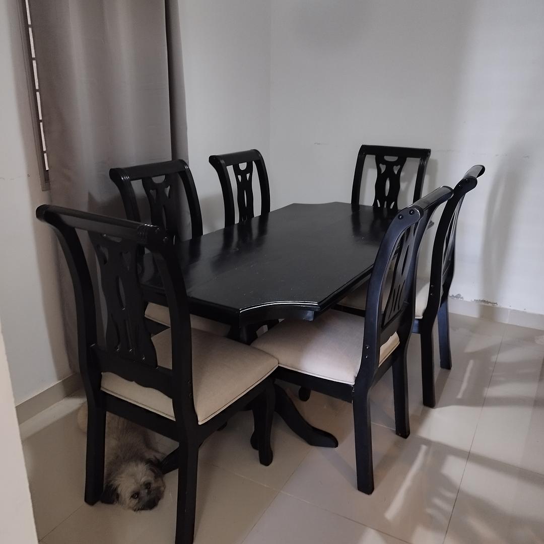 muebles y colchones - Comedor de Andiroba de 6 sillas