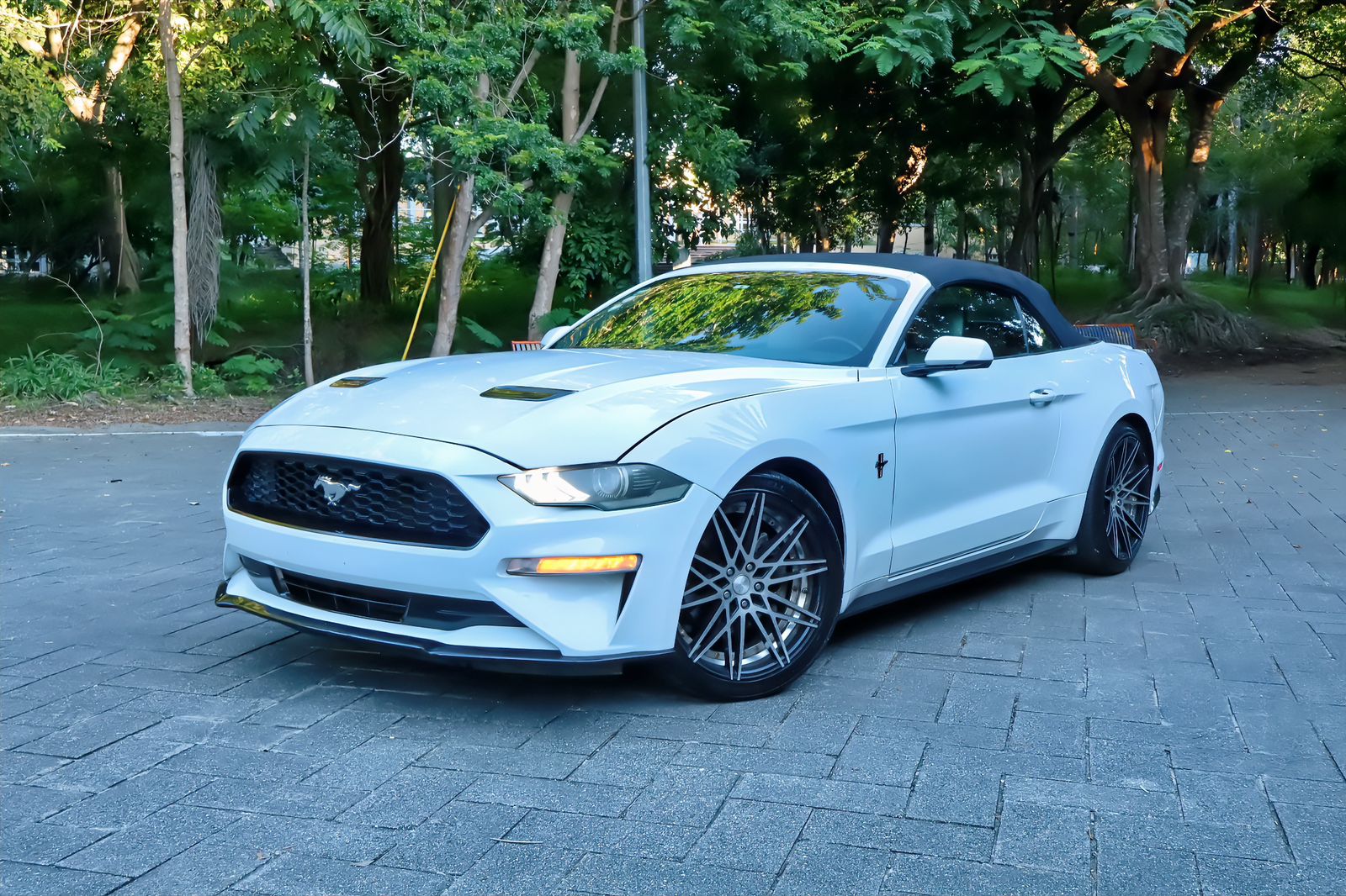 jeepetas y camionetas - Montate en este super deportivo Ford mustang ecoboost premiun 2017  2