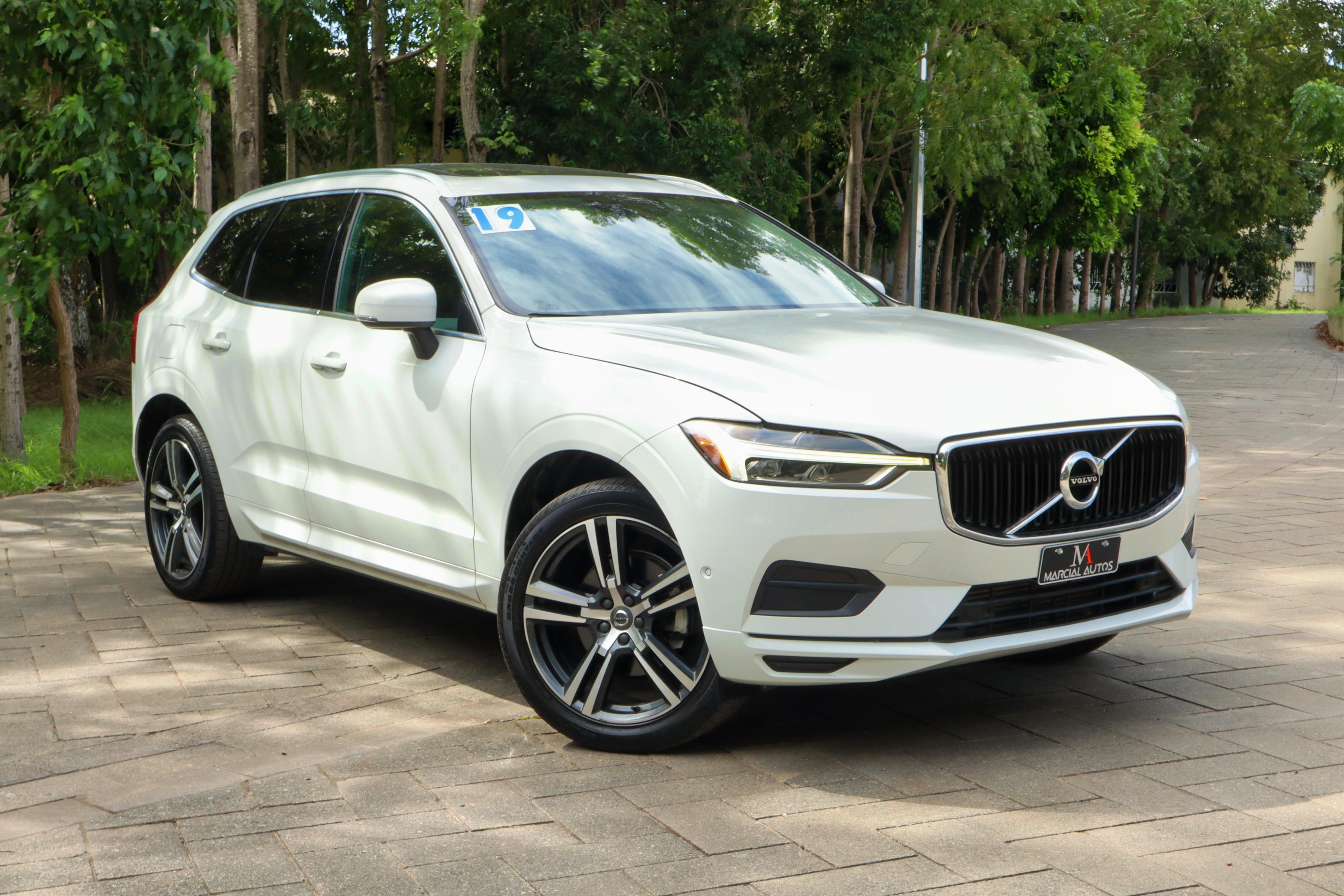 jeepetas y camionetas - Montate en esta impecable lujosa confortable volvo XC60 T5 2019 