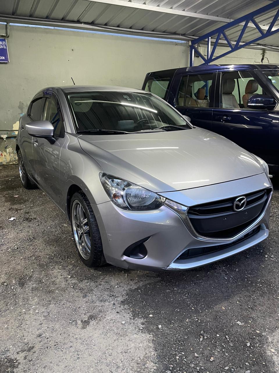 carros - Mazda demio 2016 nitido