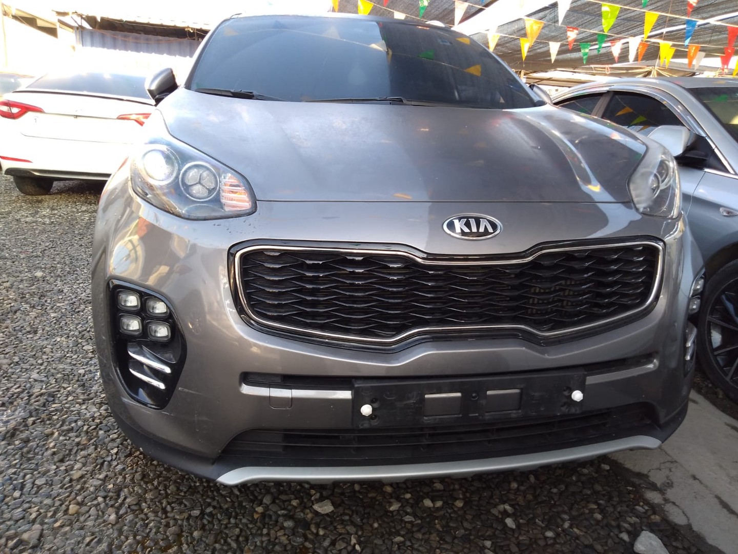 jeepetas y camionetas - KIA SPORTAGE 2018 GRIS