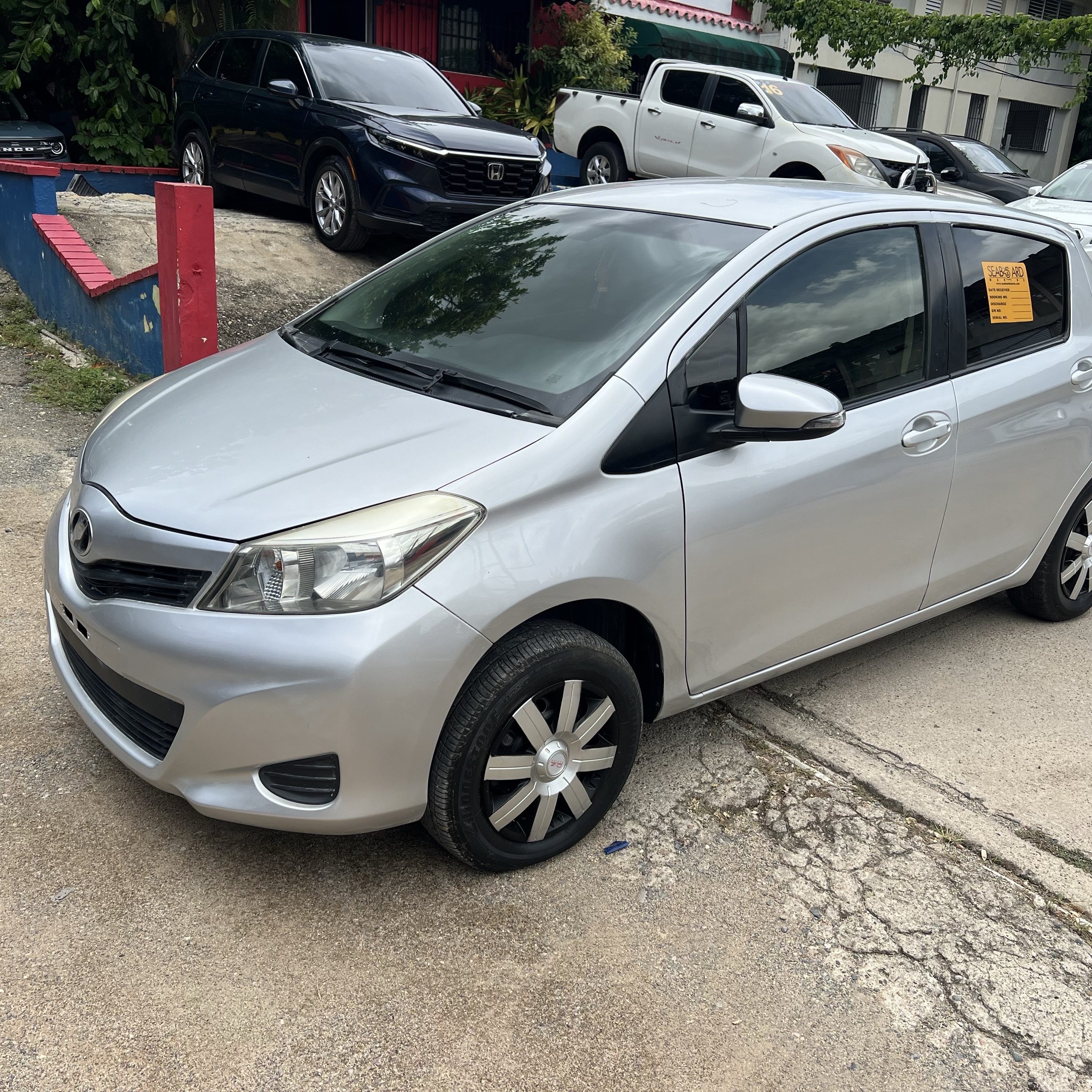 carros - Toyota Vitz 2015