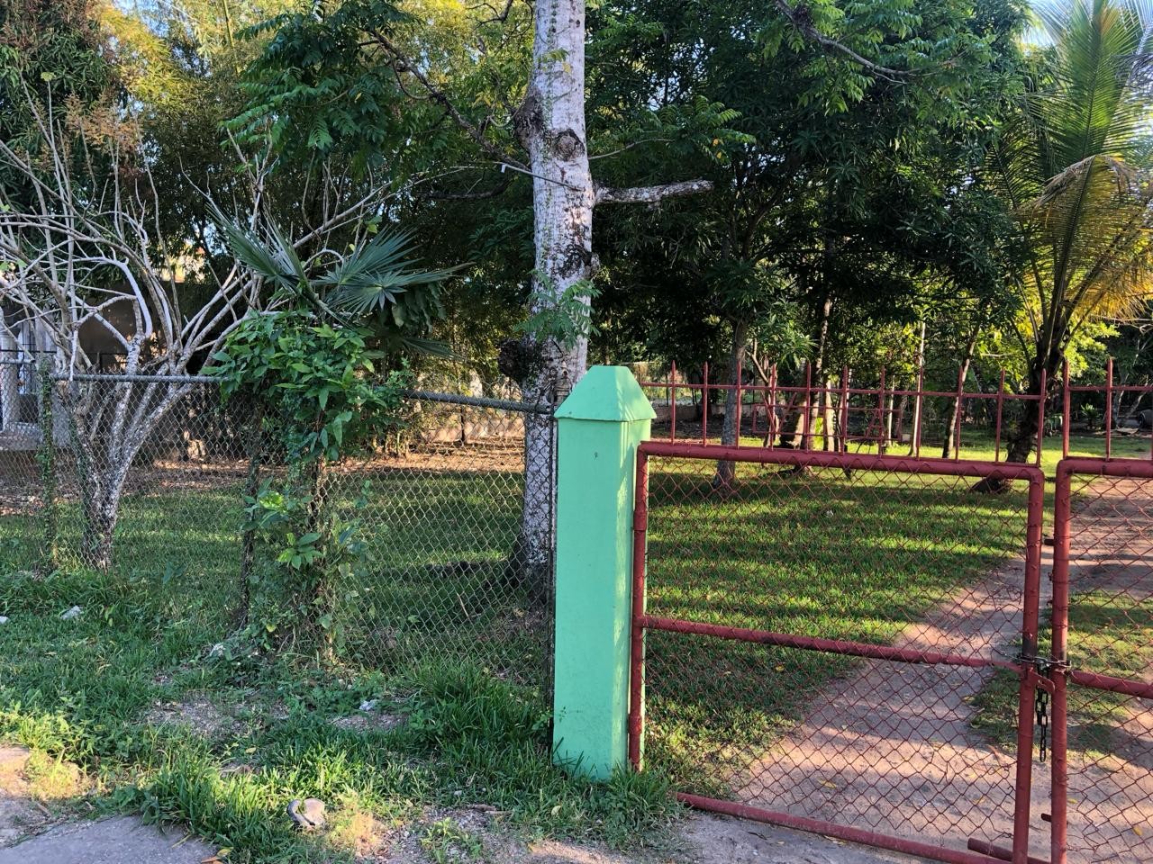 solares y terrenos - Terreno en venta en el sector Urbanización Los Jardines,  Boca chica, Santo Domi 8