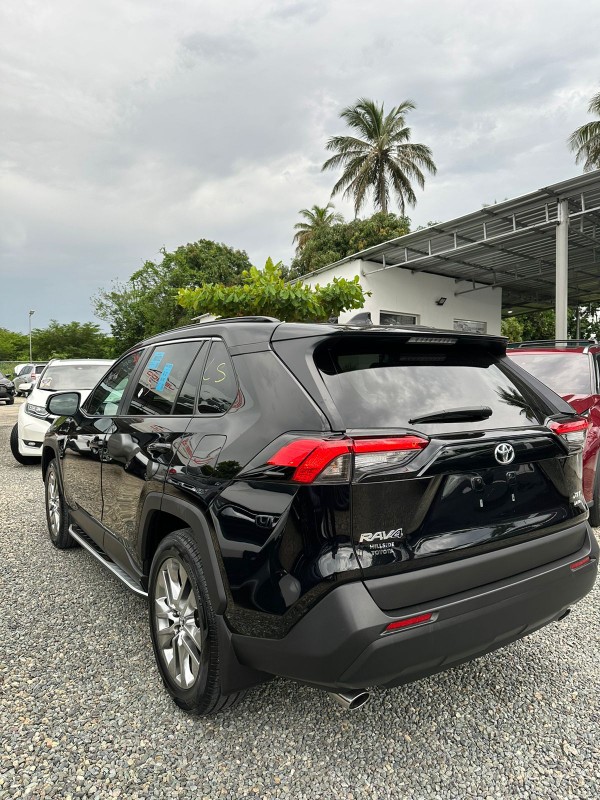 jeepetas y camionetas - Toyota rav4 2020 Premium  4