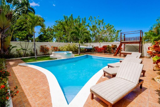 casas - Casa con piscina y una vista espectacular al mar y la montaña  1