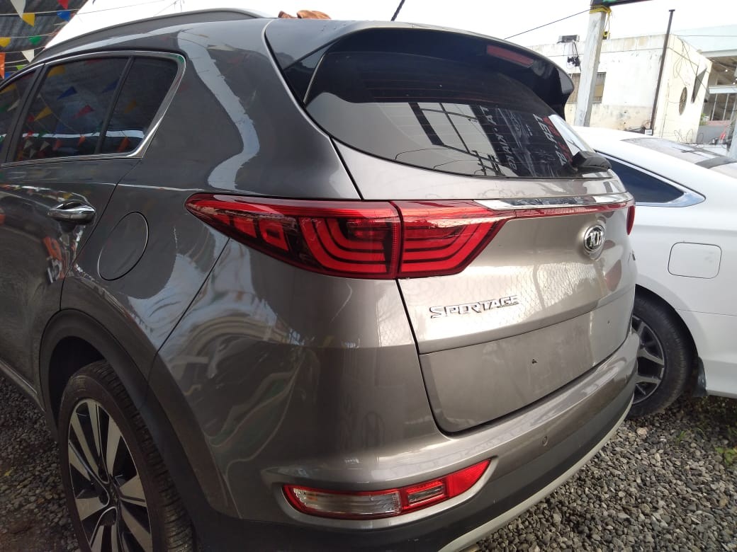 jeepetas y camionetas - KIA SPORTAGE 2018 GRIS 6