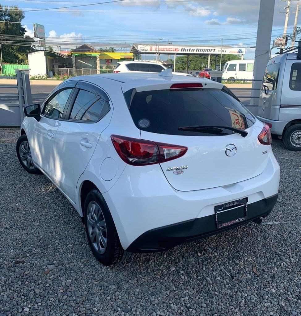 carros - Mazda Demio 2018 2