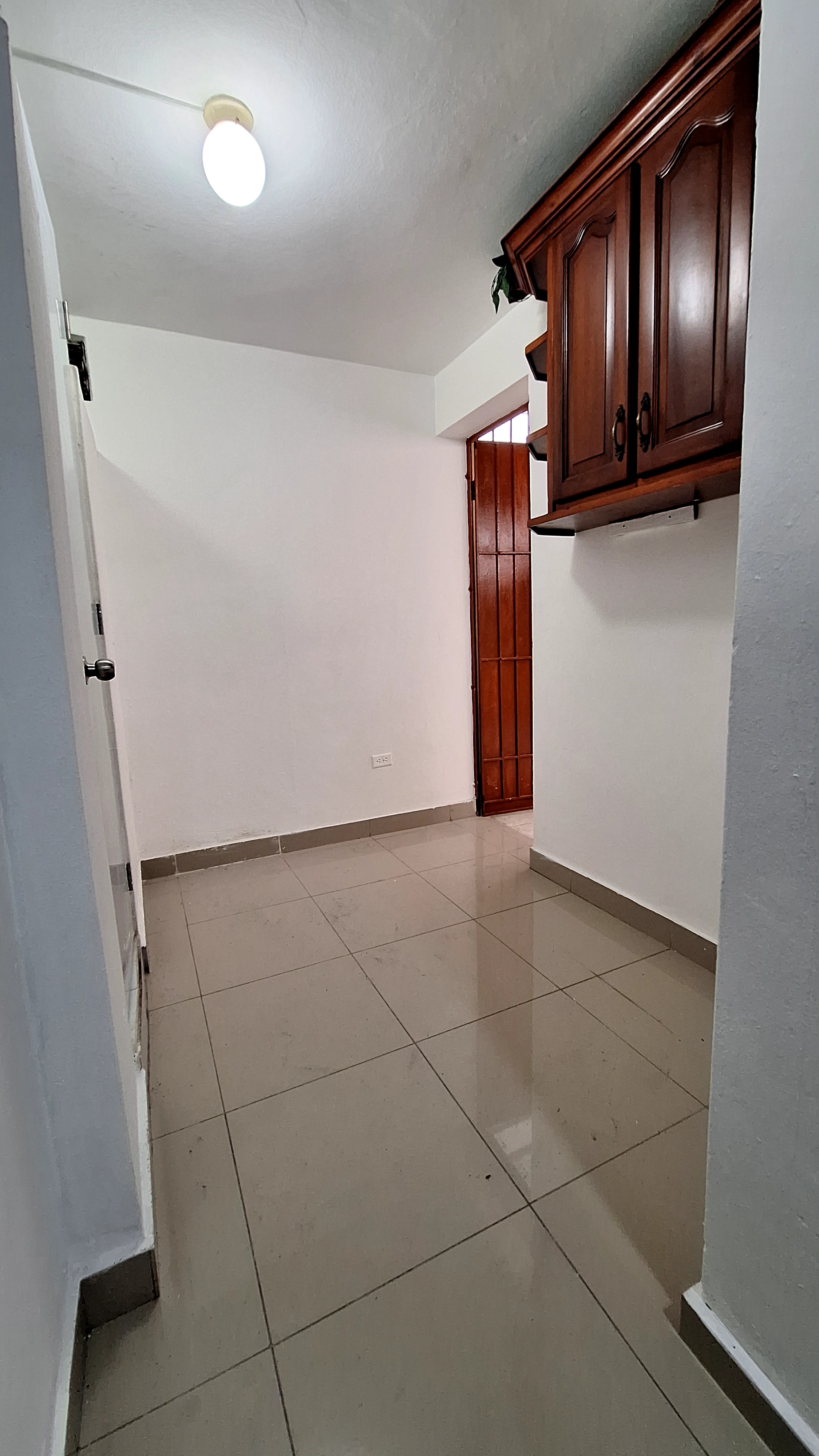 apartamentos - VENDO CENTRICO SEMIREMODELADO 8