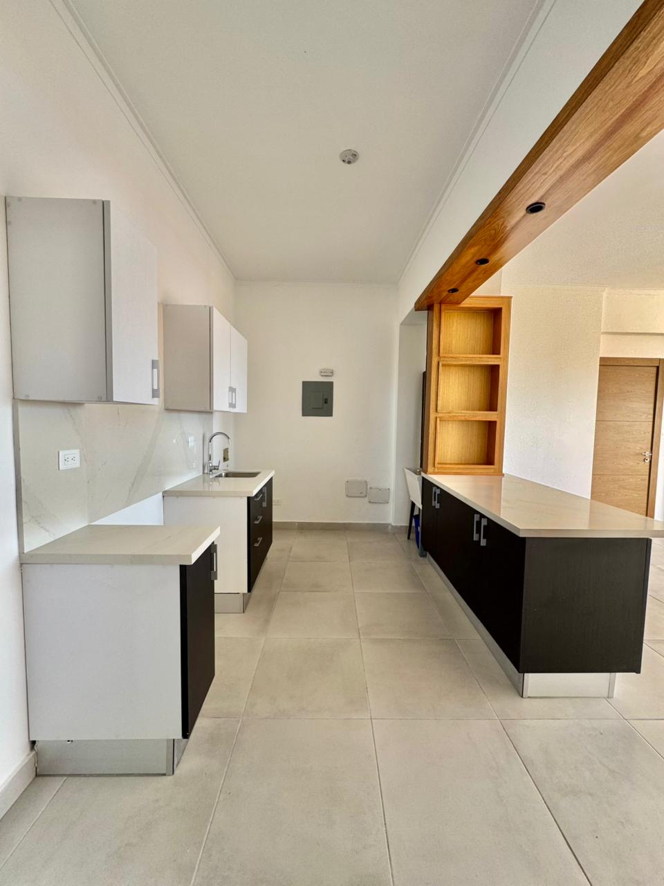 apartamentos - Alquiló millón piso 7 dos hab dos baños parqueo  4