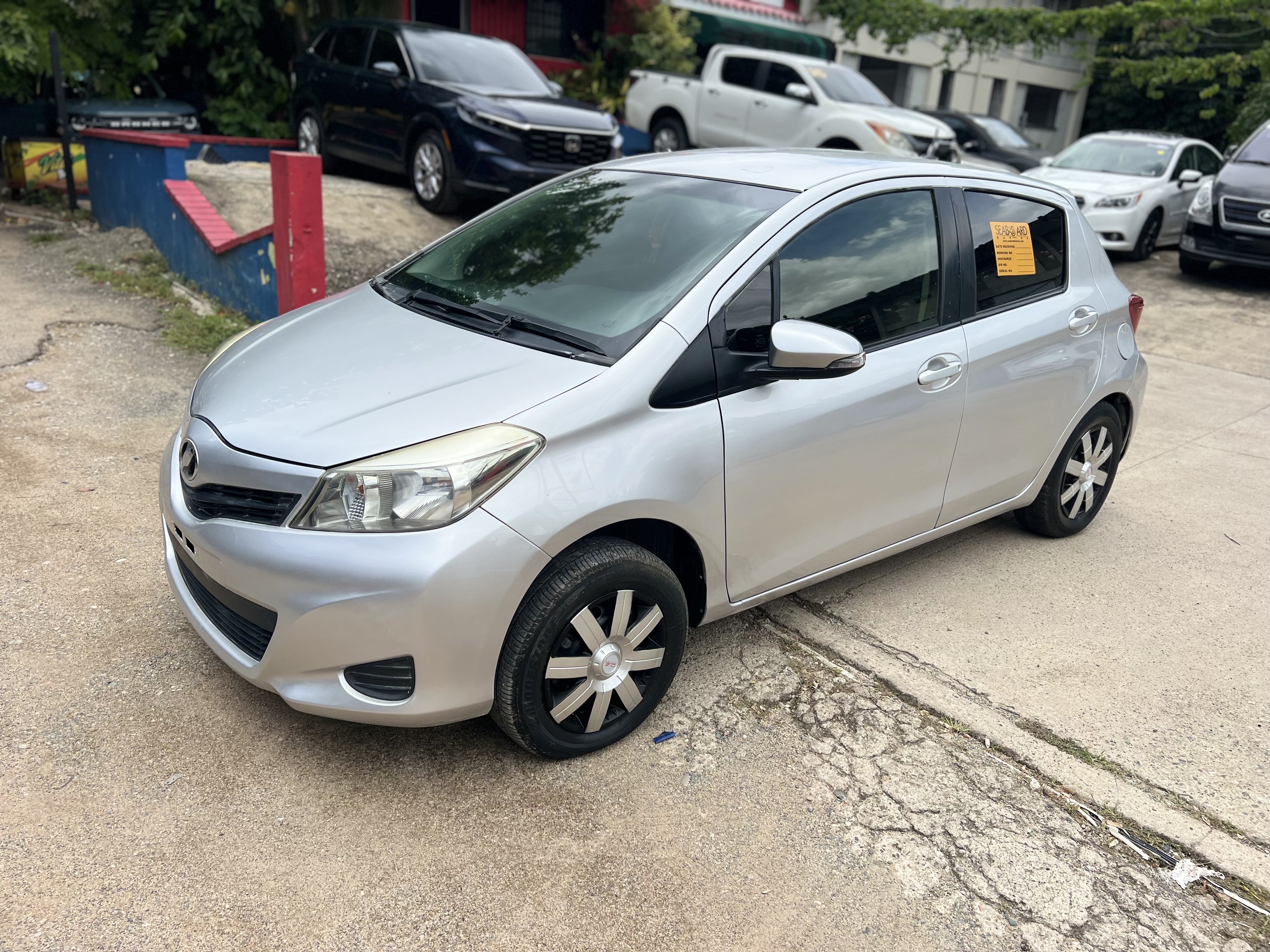 carros - Toyota Vitz 2015 1