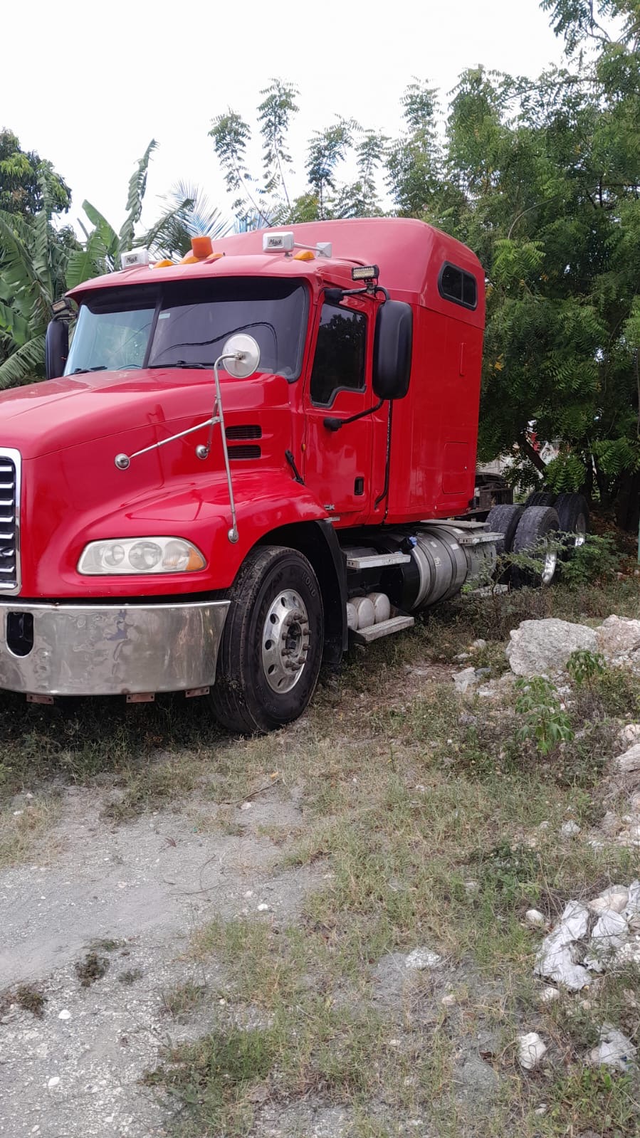 camiones y vehiculos pesados - Mack visión 2013 0