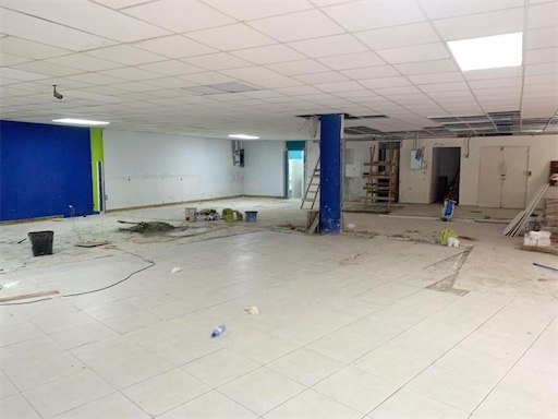 oficinas y locales comerciales - Local espacio amplio y abierto Esperilla 2