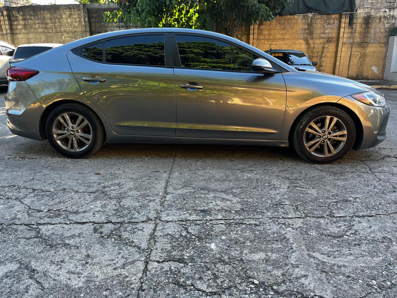 carros - hiunday elantra sle 2018 2