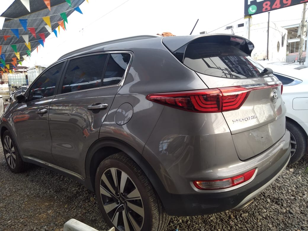 jeepetas y camionetas - KIA SPORTAGE 2018 GRIS 7