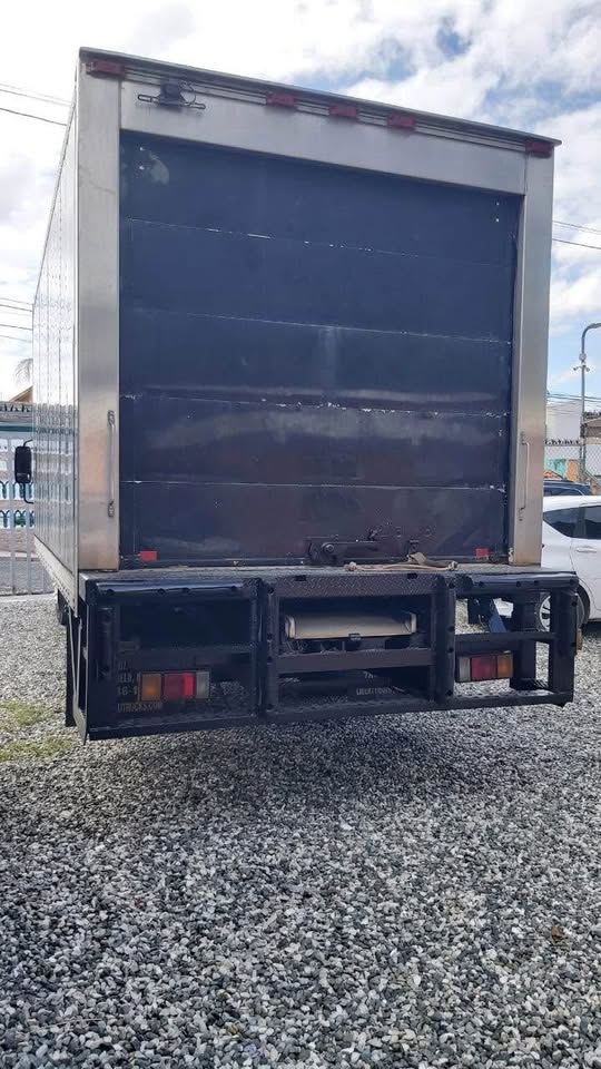 camiones y vehiculos pesados - Camion Isuzu NRR 2013 de 16 pies Refrigerado 2