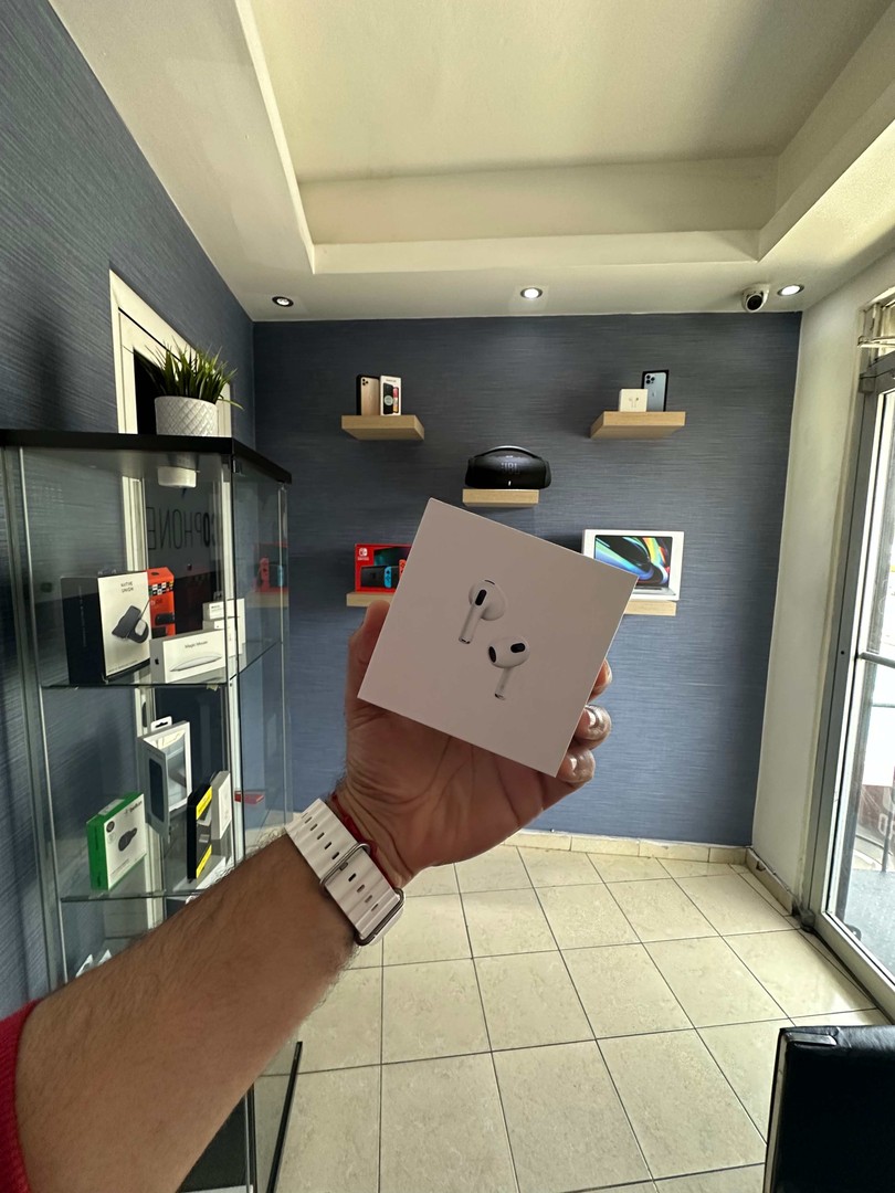 accesorios para electronica - Vendo Airpods Series 3 Nuevo Sellado, 100% Originales , RD$ 10,500 NEG| Tienda F 0