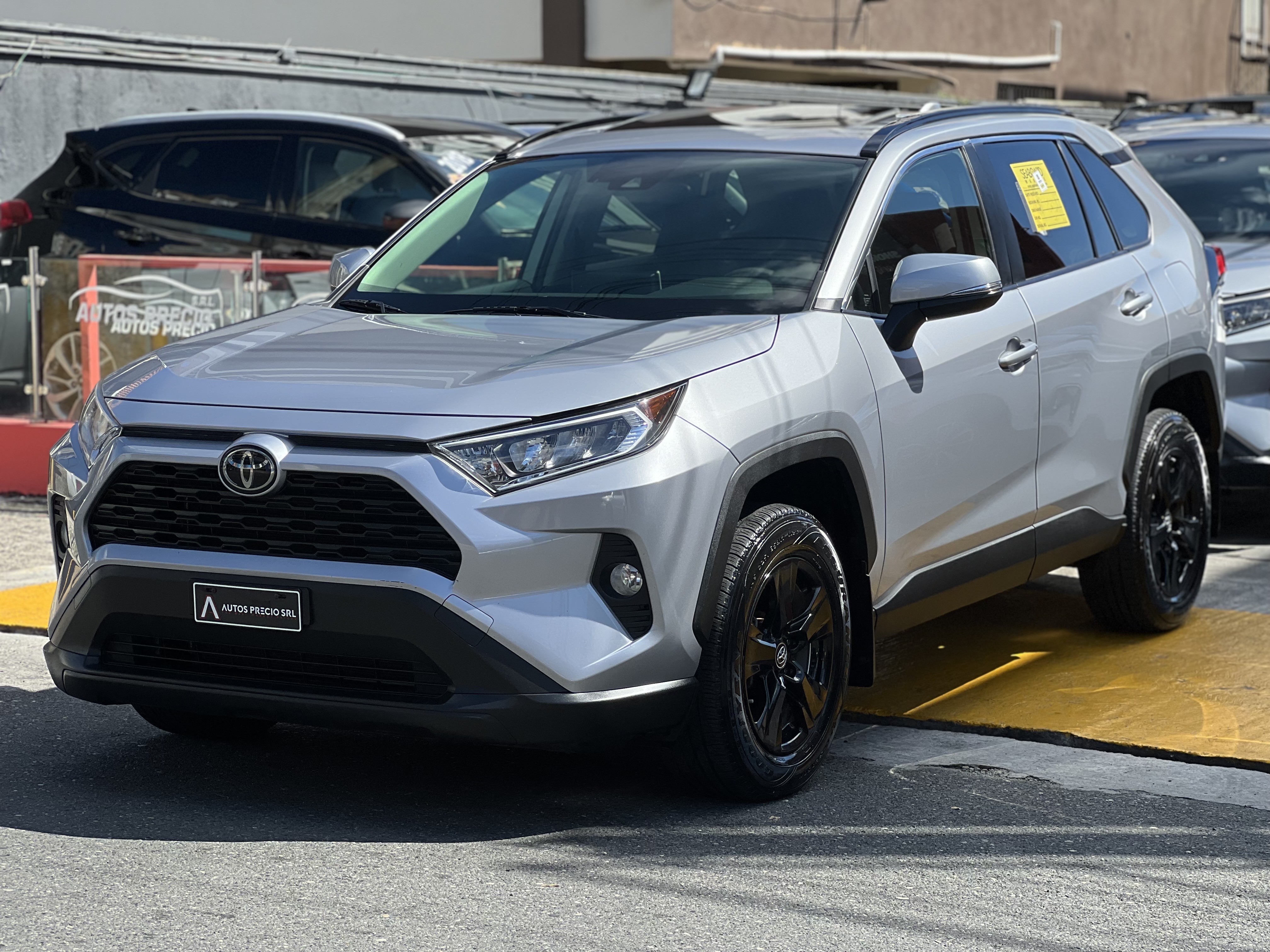 jeepetas y camionetas - Toyota Rav-4 XLE PREMIUN 4x4 2019 1