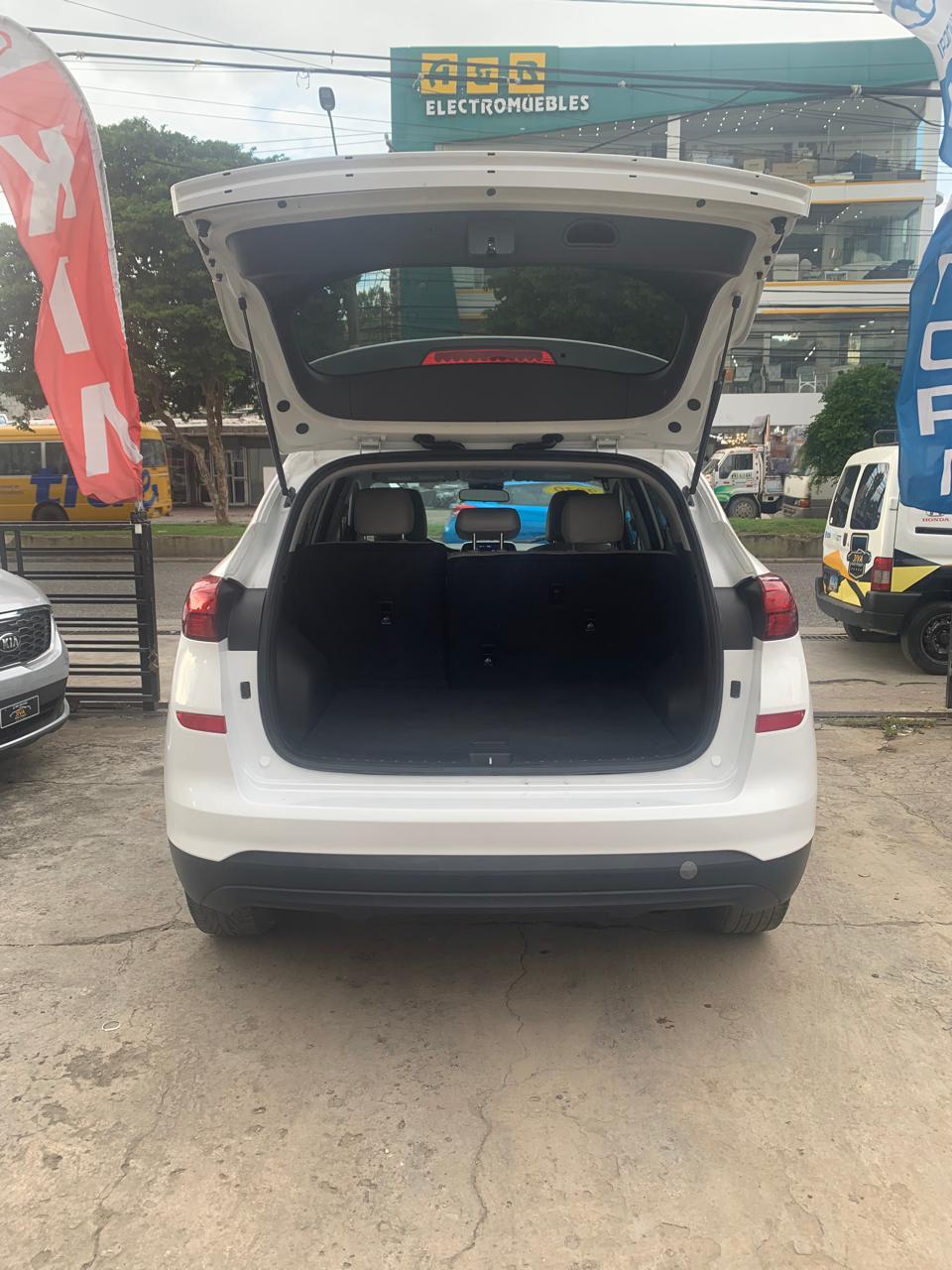 jeepetas y camionetas - 2019 Hyundai Tucson SE 6