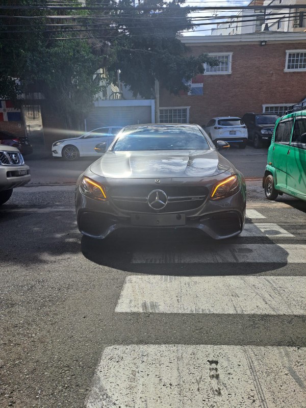 carros - Mercedes benz E63s 2018