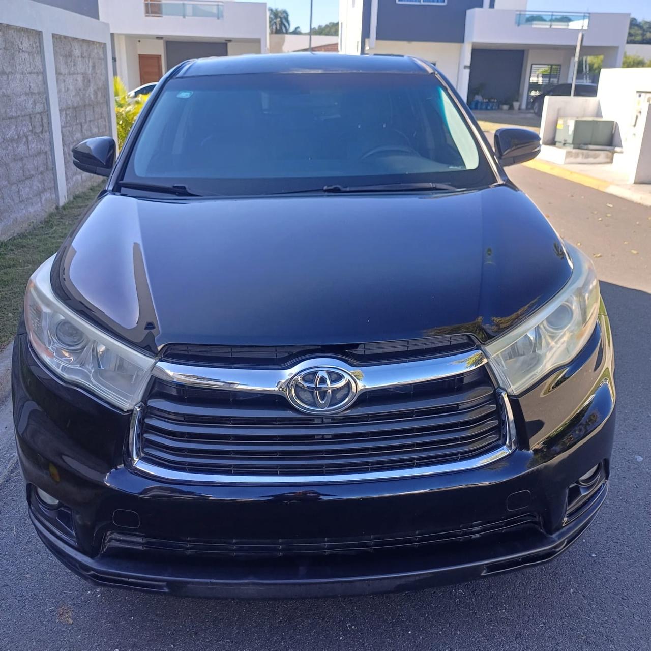 jeepetas y camionetas - TOYOTA HIGHLANDER LE 4X4  5