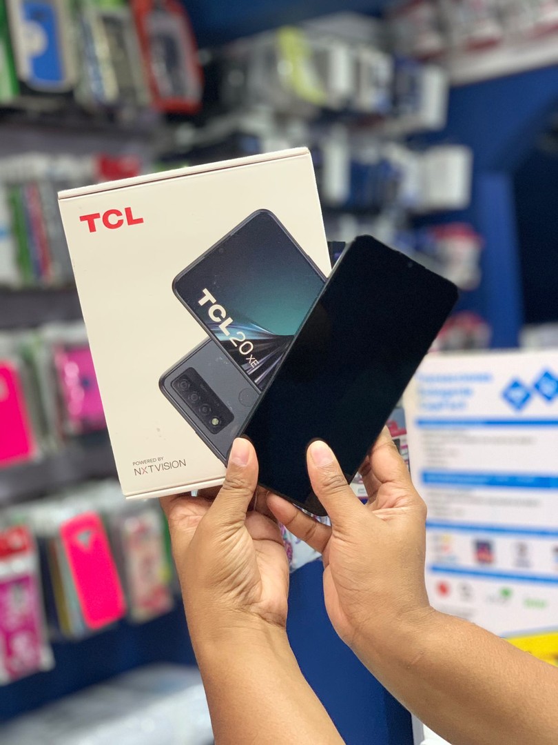 celulares y tabletas - TCL 20 xe 32GB RAM 3GB