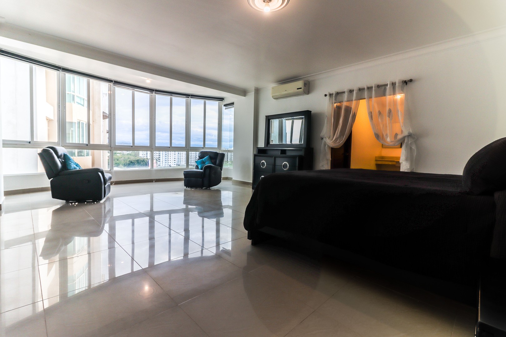 penthouses - Rento Exclusivo y Lujoso Penthouse Amueblado 7