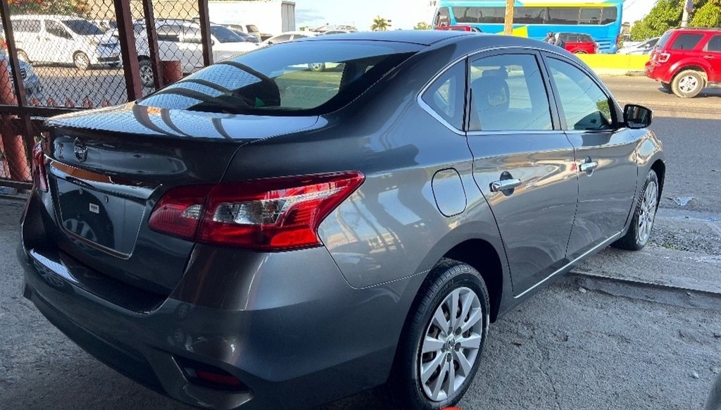 carros - 2018 Nissan Sentra SV 1