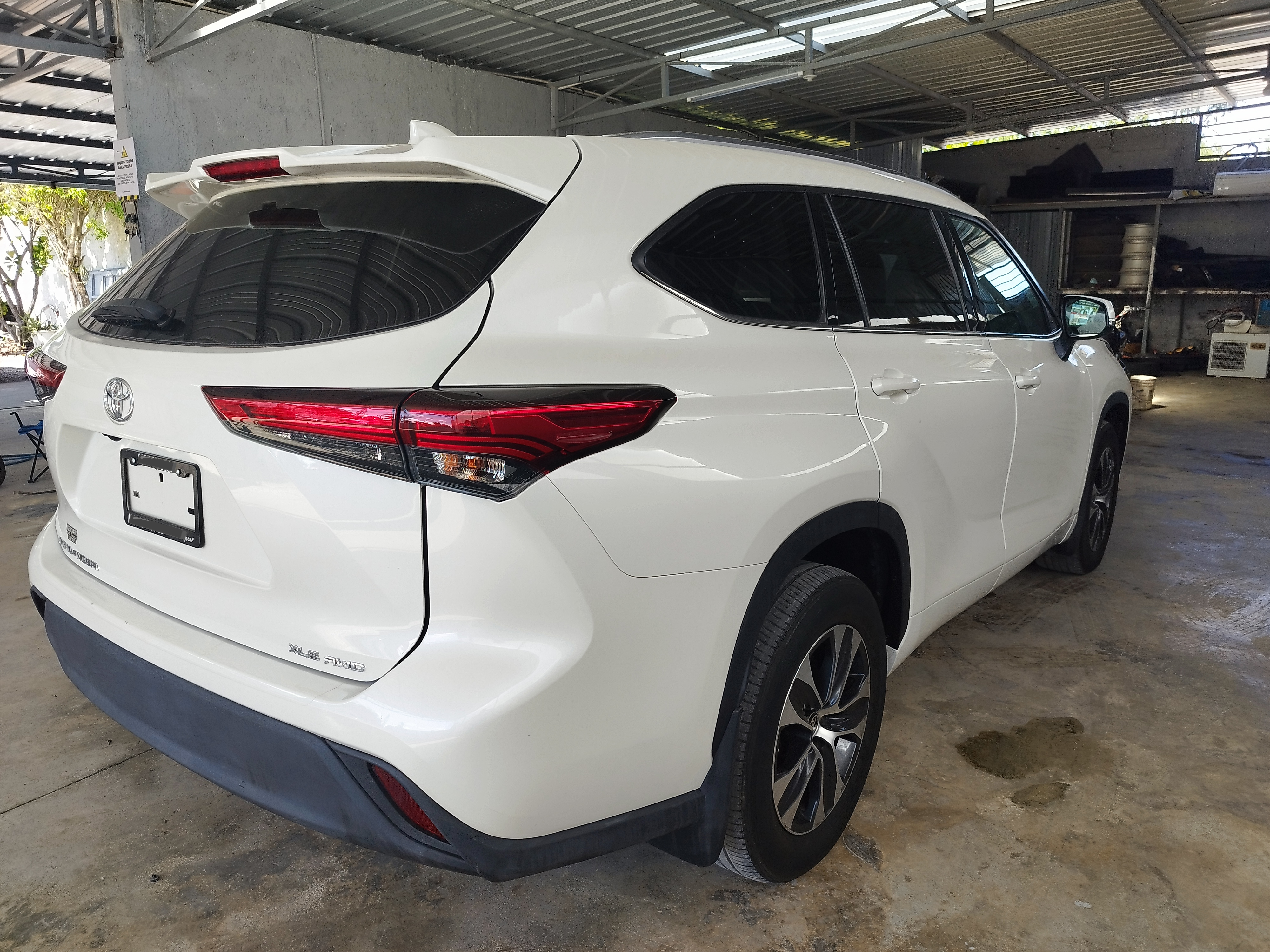 jeepetas y camionetas - 2020 Toyota Highlander XLE 4X4  3