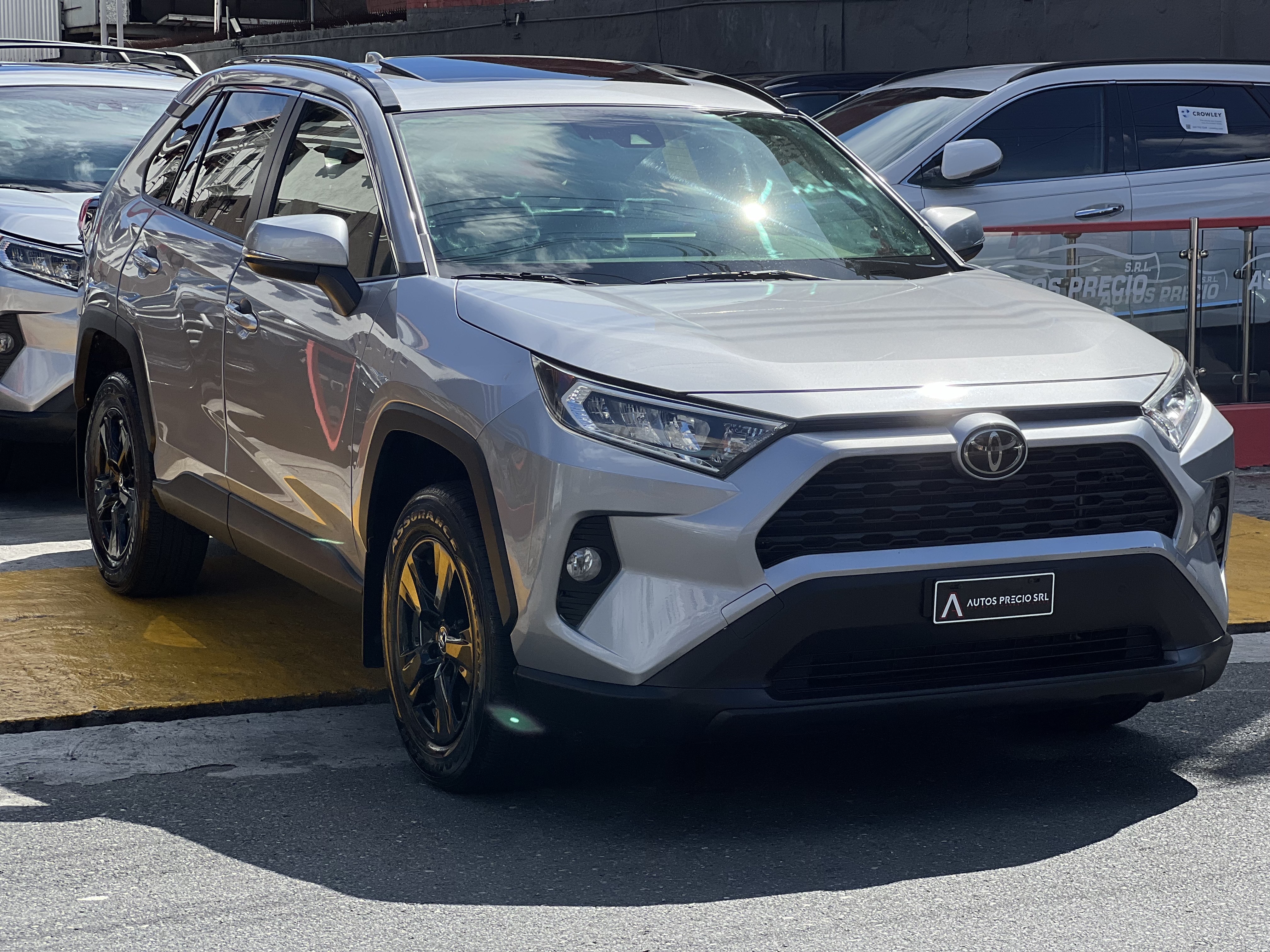 jeepetas y camionetas - Toyota Rav-4 XLE PREMIUN 4x4 2019 2