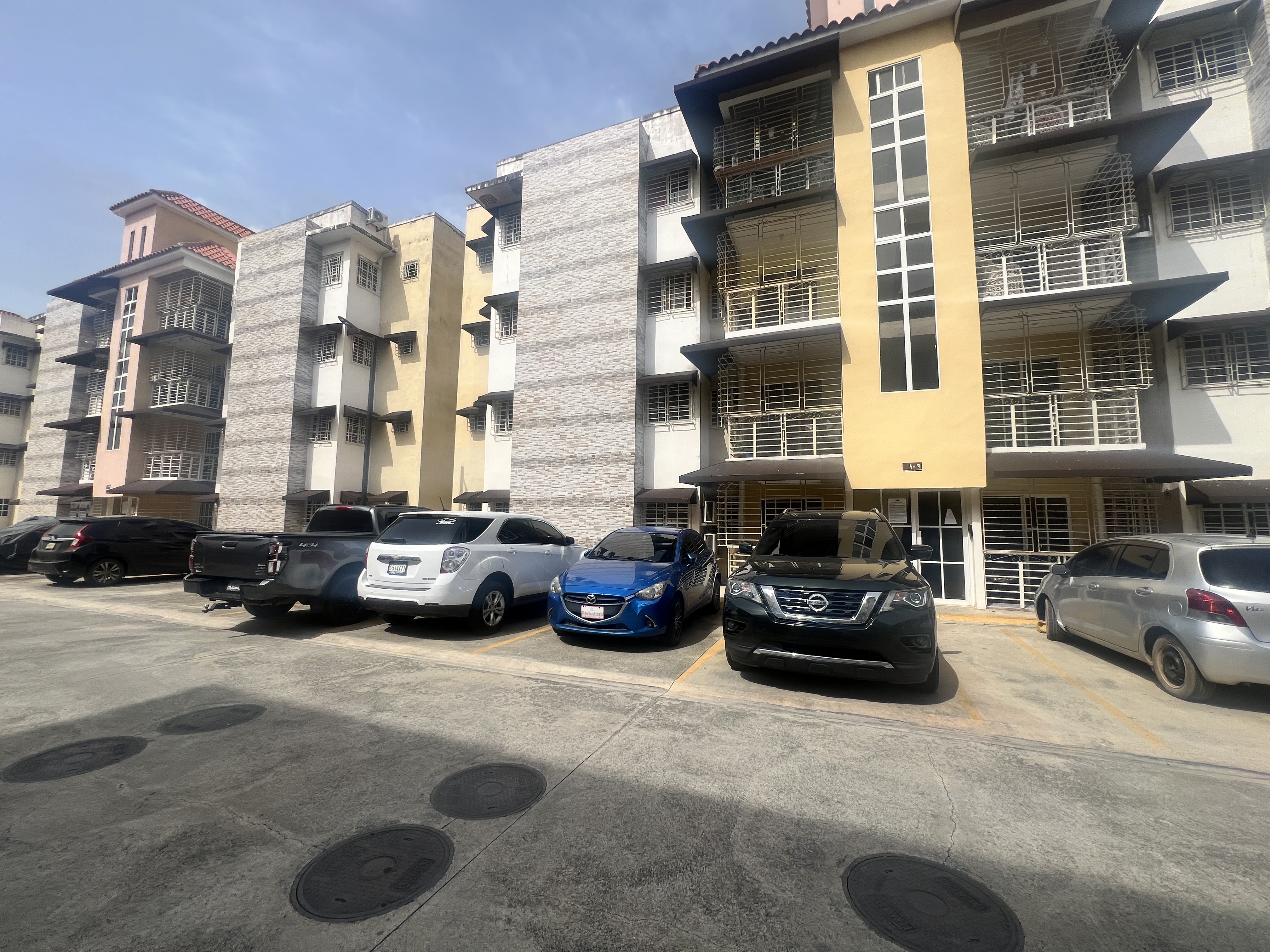 apartamentos - venta de apartamento 2do piso en la autopista de san Isidro Santo Domingo este  1