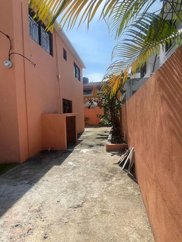 casas - Alquilo casa en Antares, Santo Domingo Este 7