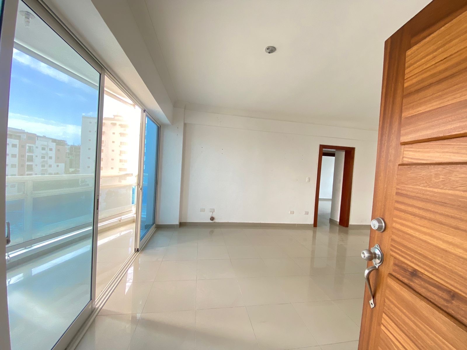 apartamentos - venta de apartamento 6to piso de 134mts Evaristo morales Distrito Nacional  4