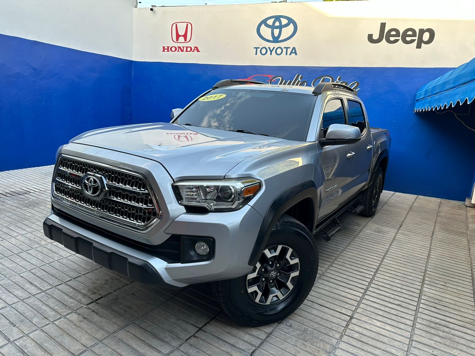 jeepetas y camionetas - 2017 Toyota Tacoma TRD Off Road 4x4, Doble cabina.