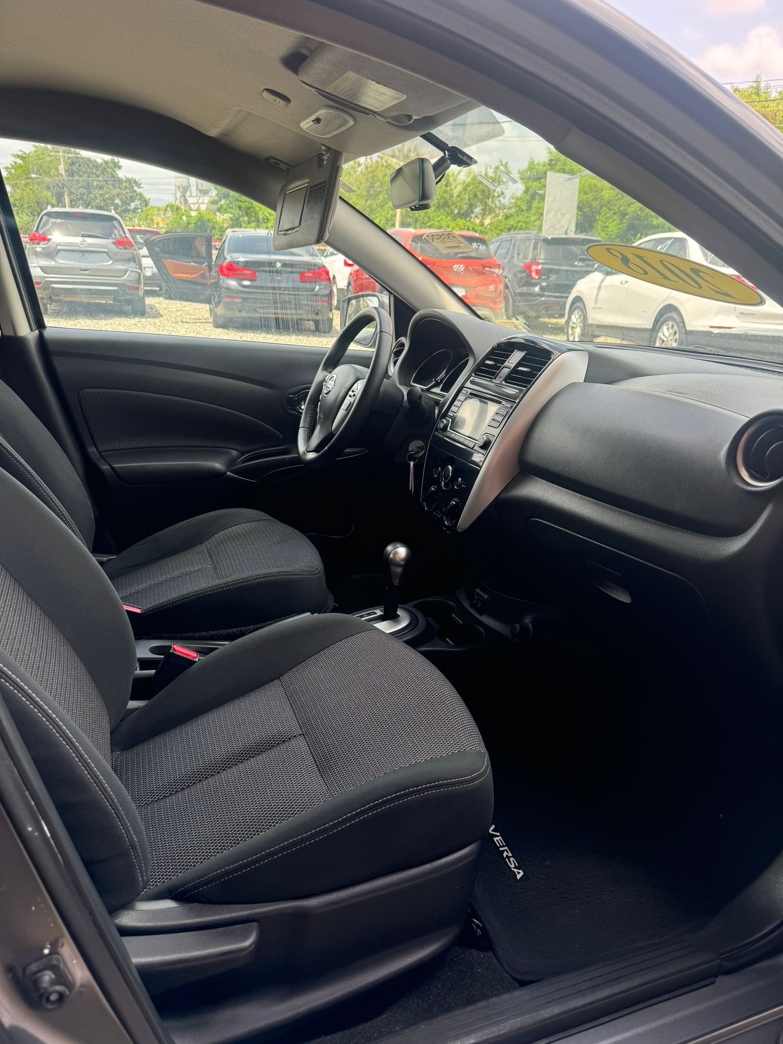 carros - Nissan Versa 2018 SV 6