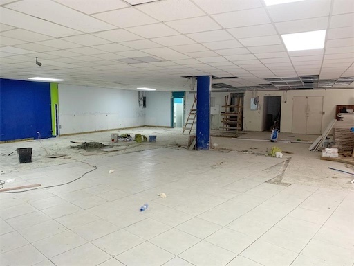 oficinas y locales comerciales - Local espacio amplio y abierto Esperilla 5