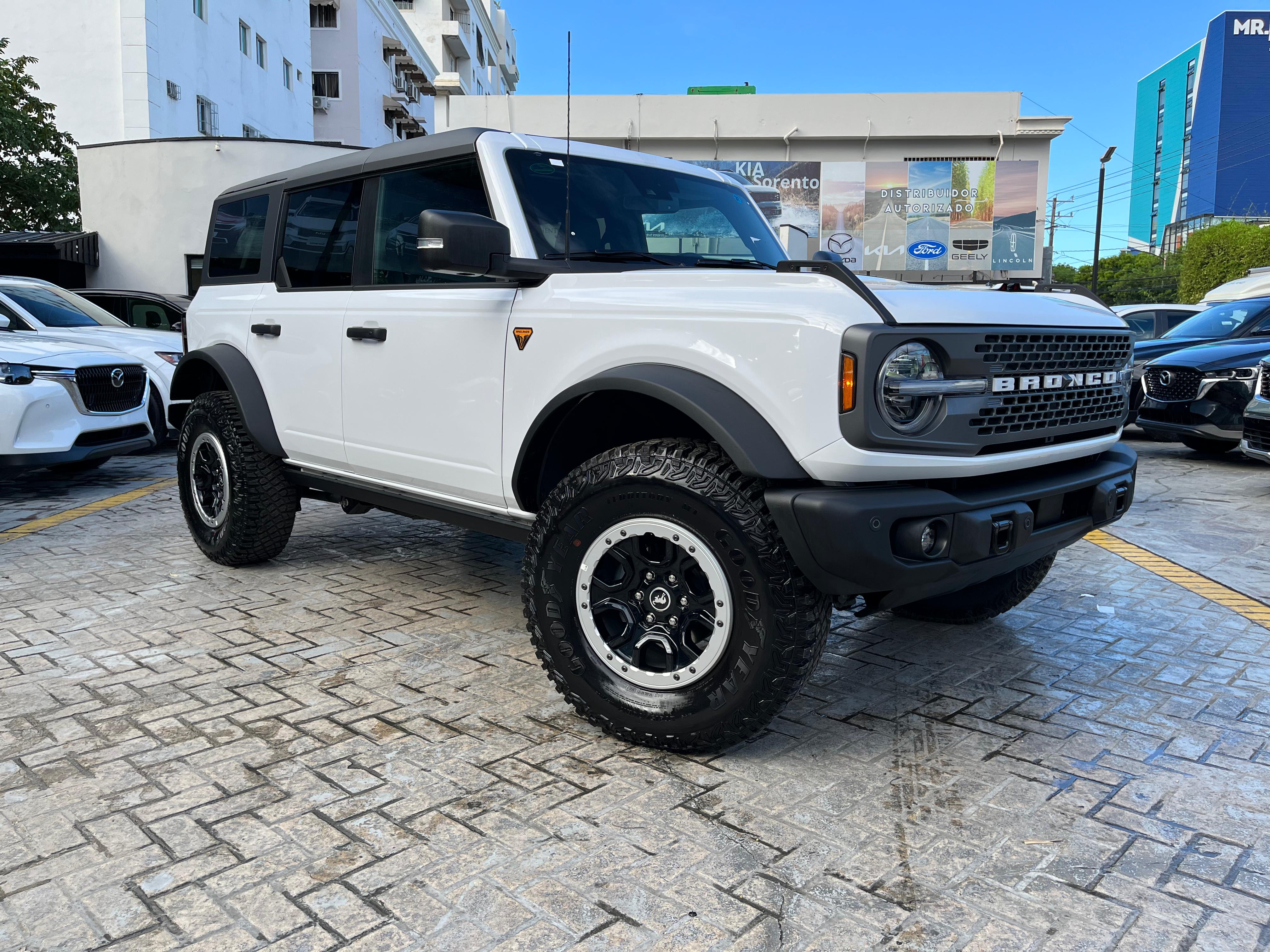 jeepetas y camionetas - FORD BRONCO BADLANDS SASQUATCH 2024