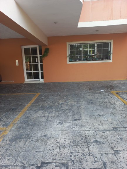 apartamentos - VENDO 1ER NIVEL AMPLIO APART. 
EN EL CONDADO STODGO OESTE 
CERCA DE CARREFOUR 7