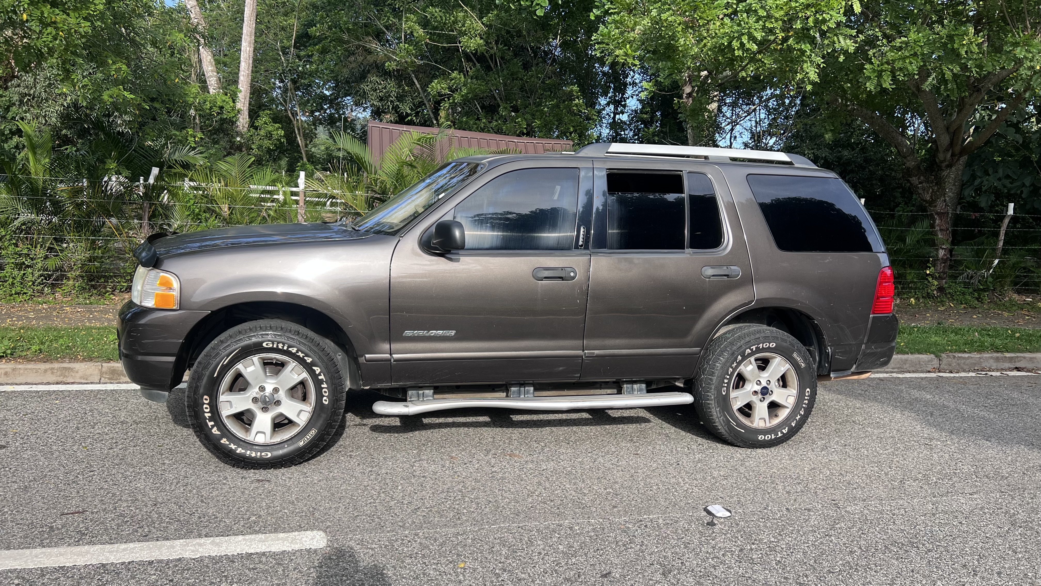 jeepetas y camionetas - Ford Explorer XLT 2005  2