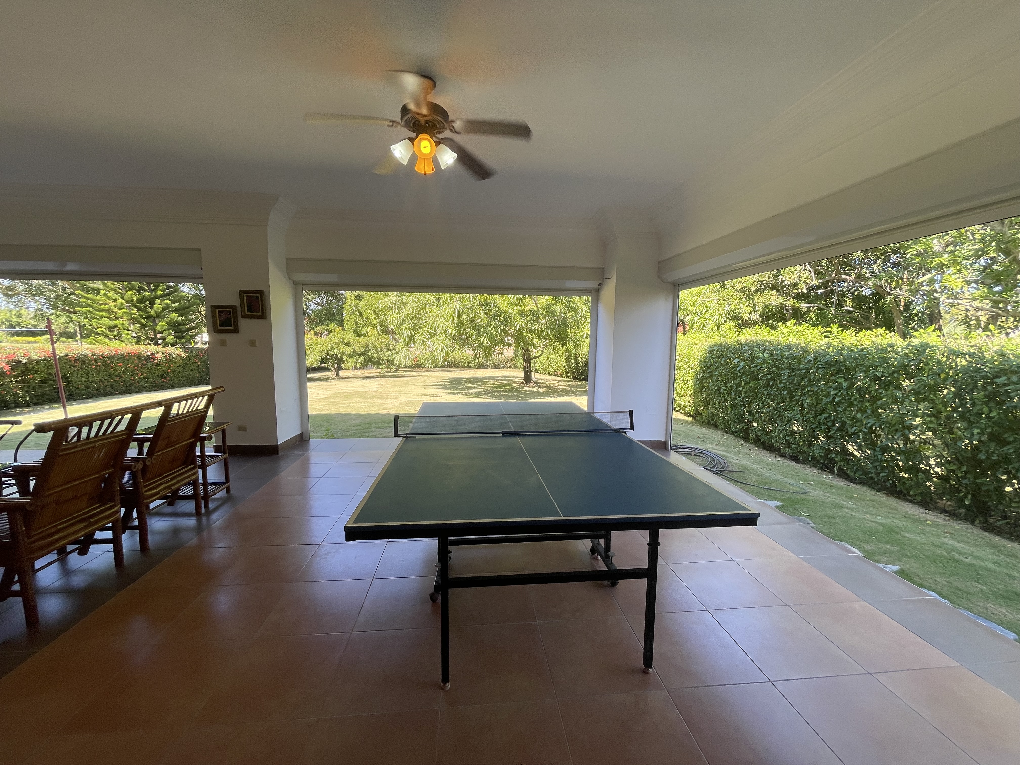 casas vacacionales y villas - Vendo Impresionante Villa Juandolio US$490k Metro 5