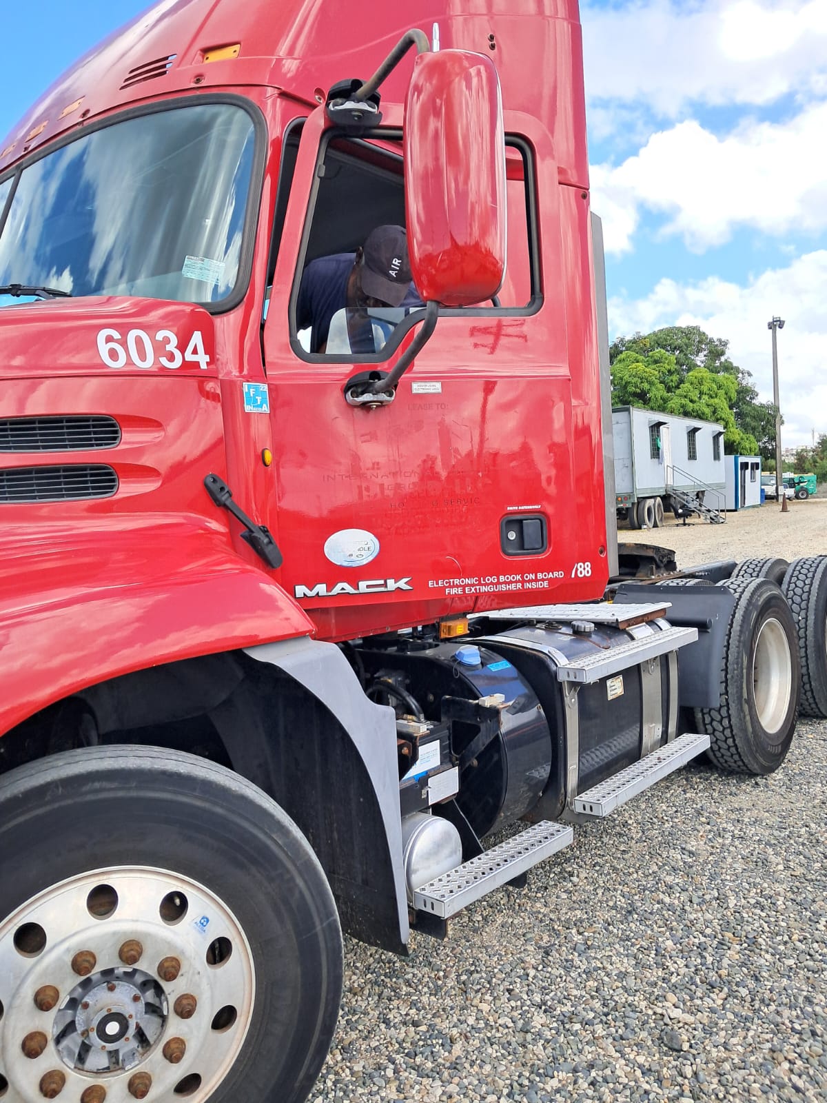 camiones y vehiculos pesados - camion patana mack pinnacle 2016 10 velocidades 3