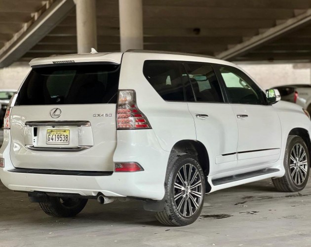 jeepetas y camionetas - Lexus gx460 2014 3